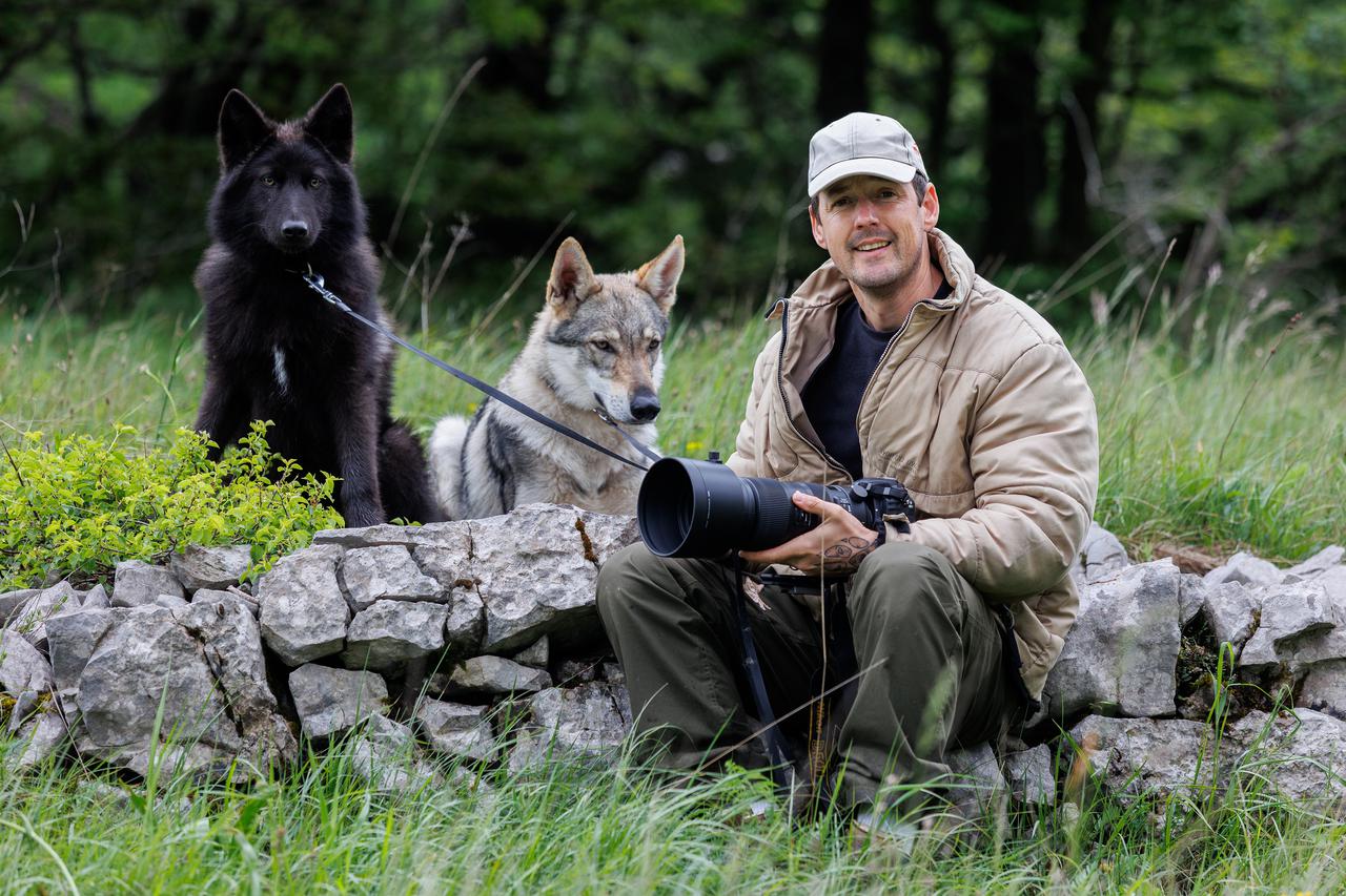 Donje Jelenje: Amir Hadžibeganović čovjek koji razgovara s vukovima