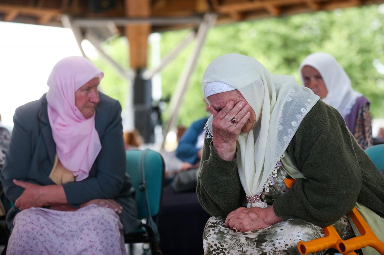 Potočari: Majke Srebrenice prate izricanje presude Ratku Mladiću