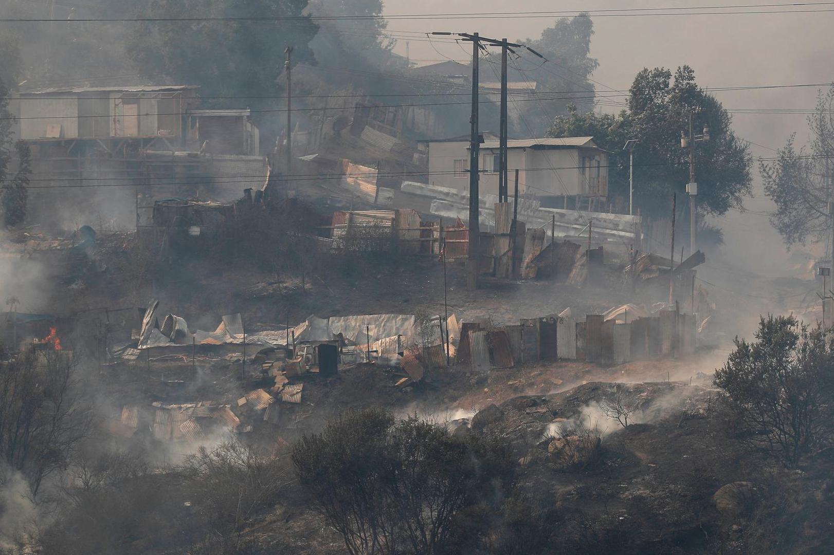 Smoke rises amid the spread of wildfires in Vina del Mar, Chile February 3, 2024. REUTERS/Rodrigo Garrido Photo: RODRIGO GARRIDO/REUTERS