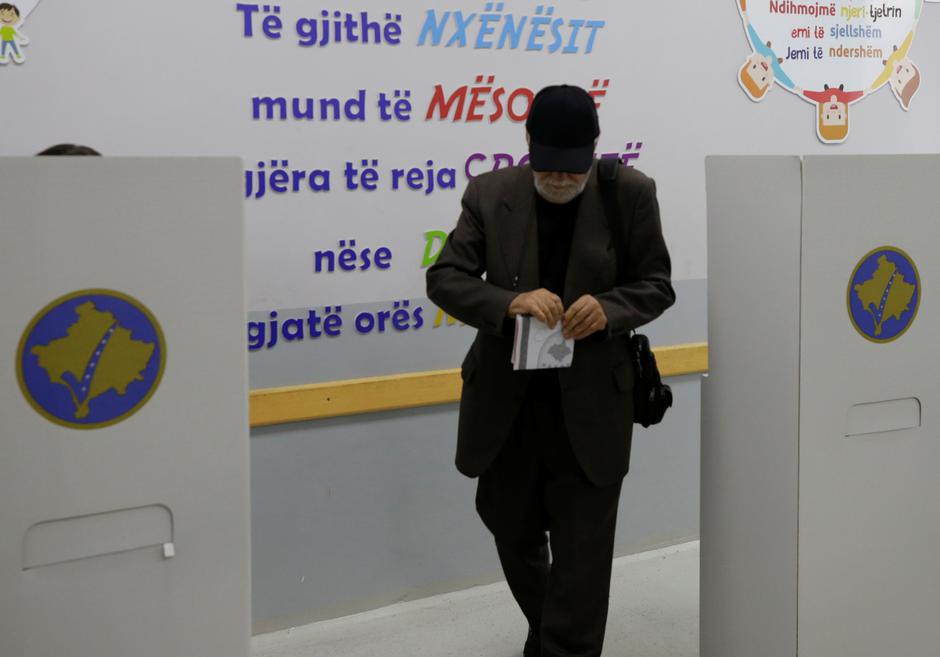 Glasanje na parlamentarnim izborima na Kosovu