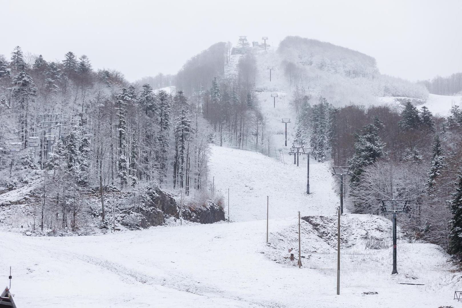 Jutros je u nekim dijelovima Hrvatske pao prvi ovosezonski snijeg.