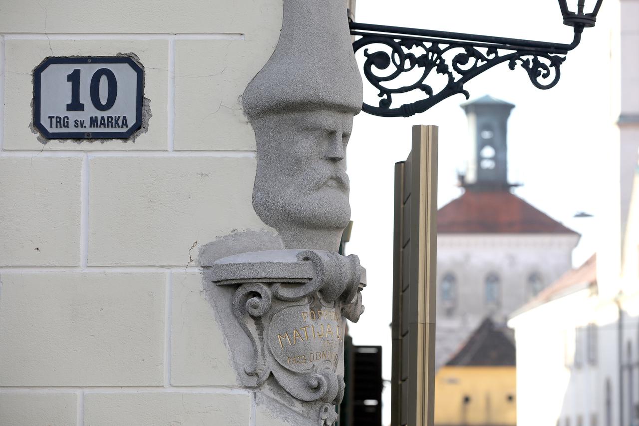 Zagreb: Spomenik Ambroz Matija Gubec na Trgu svetog Marka