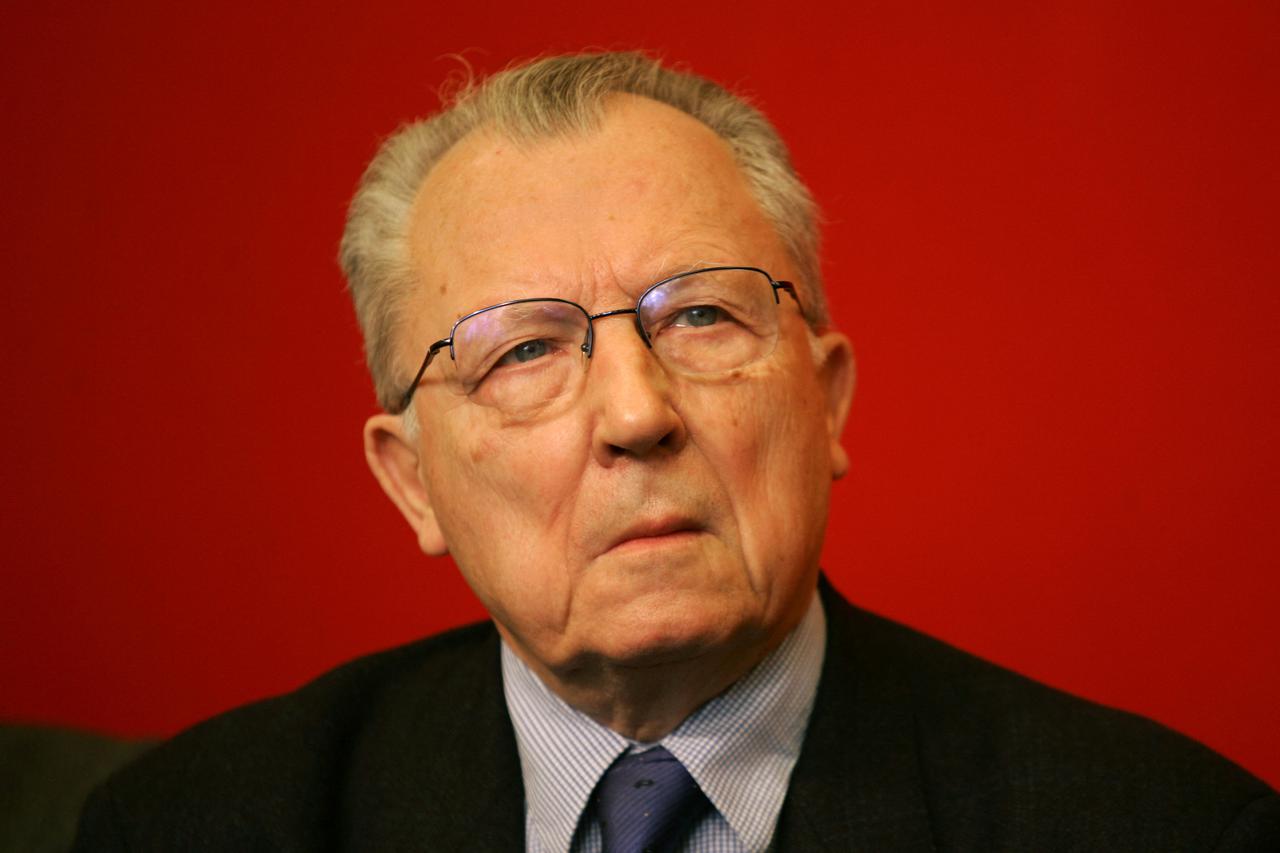 FILE PHOTO: France's socialist leader Jacques Delors seen during a press conference in support of the "yes" to t..