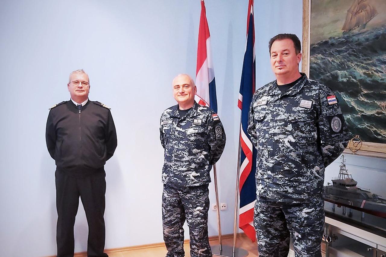 Kapetan korvete Radović preuzeo dužnost u Zapovjedništvo operacije EU NAVFOR ATALANTA