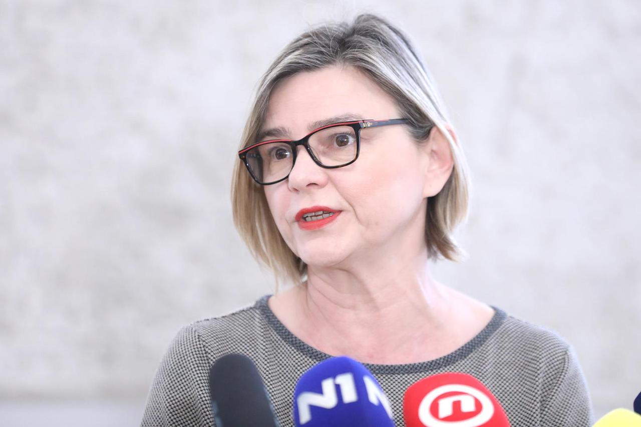 Zagreb: Sandra Benčić o  zabrani Tik Toka