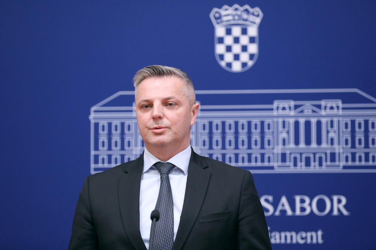 Zagreb: Stjepan Kovač prešao u HSS
