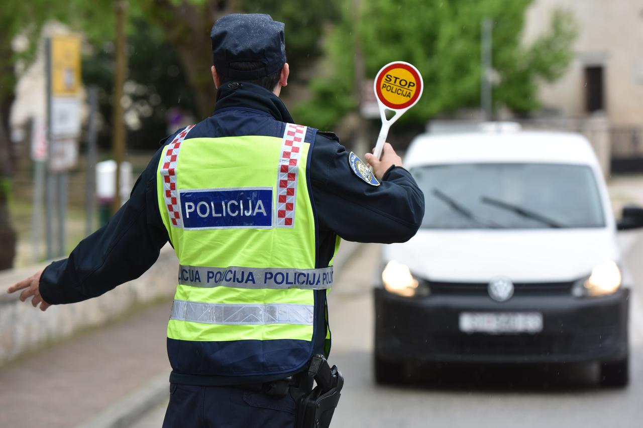 Policijska kontrola vozila