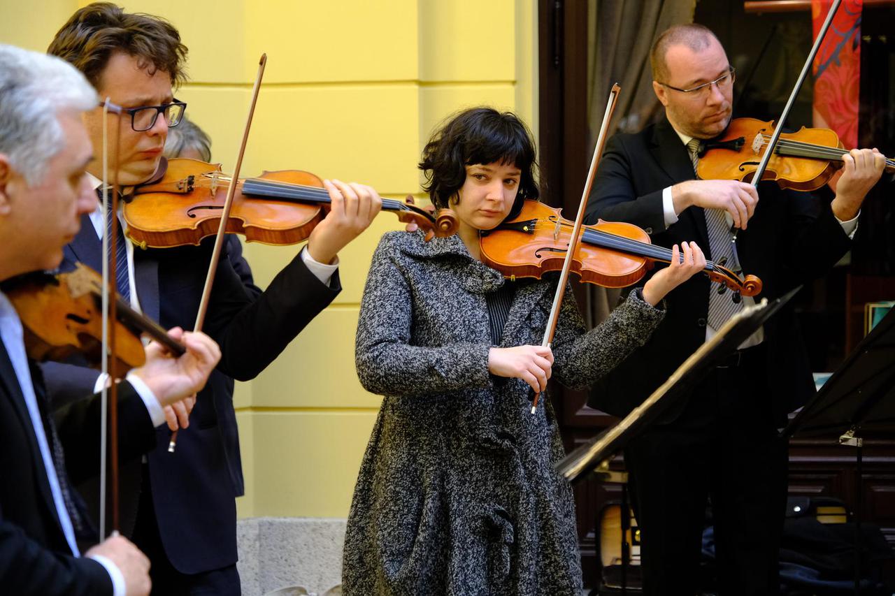Zagrebački solisti održali su koncert u Oktogonu ususret rođendanu Johanna Sebastiana Bacha