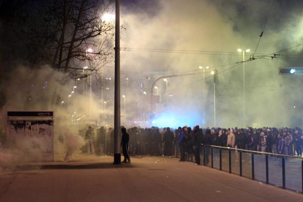 Navijači se na Maksimirskoj sukobili s policijom