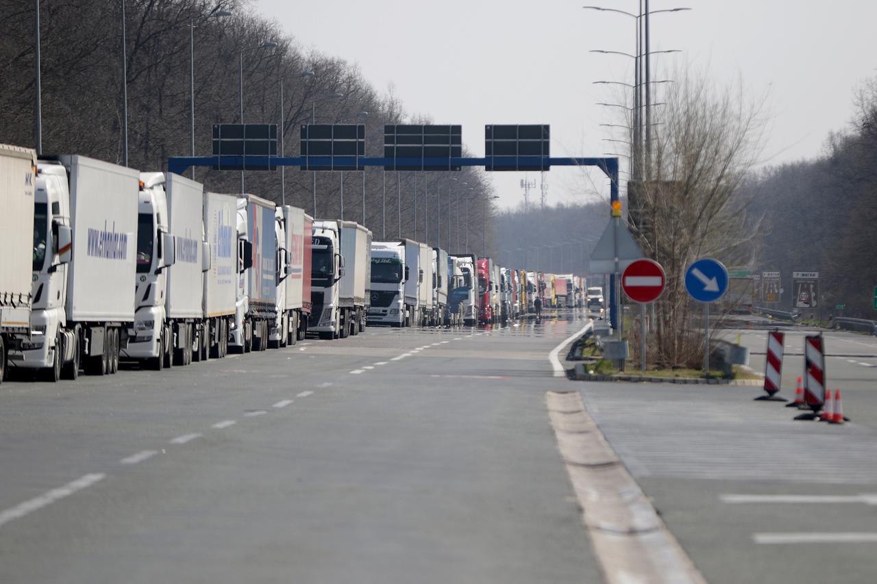 Batrovci: Srpska vojska kontrolira sve granične prijelaze 
