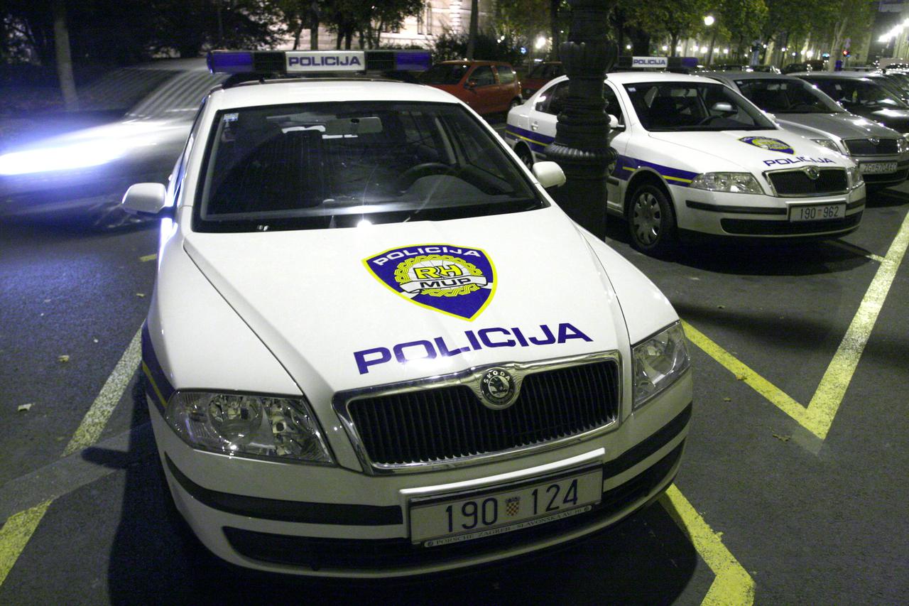 18.10.2008., Zagreb, Hrvatska - Policijski znak na sluzbenim vozilima. Photo: Goran Jakus/PIXSELL