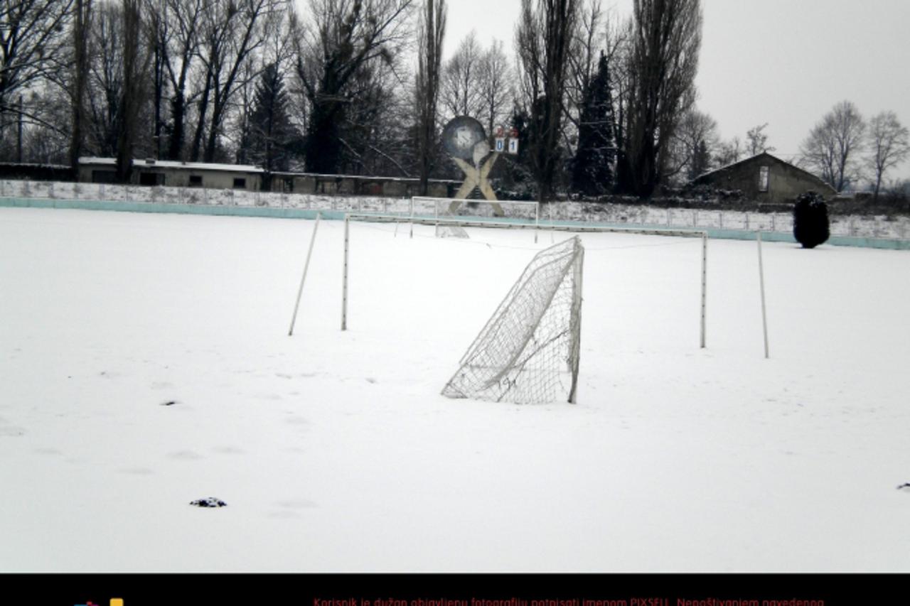 '08.02.2010., Vukovar - Na stadionu HNK Borovo ovog prolljeca nece se igrati seniorski nogomet.  Photo: Branimir Bradaric/VLM/PIXSELL'