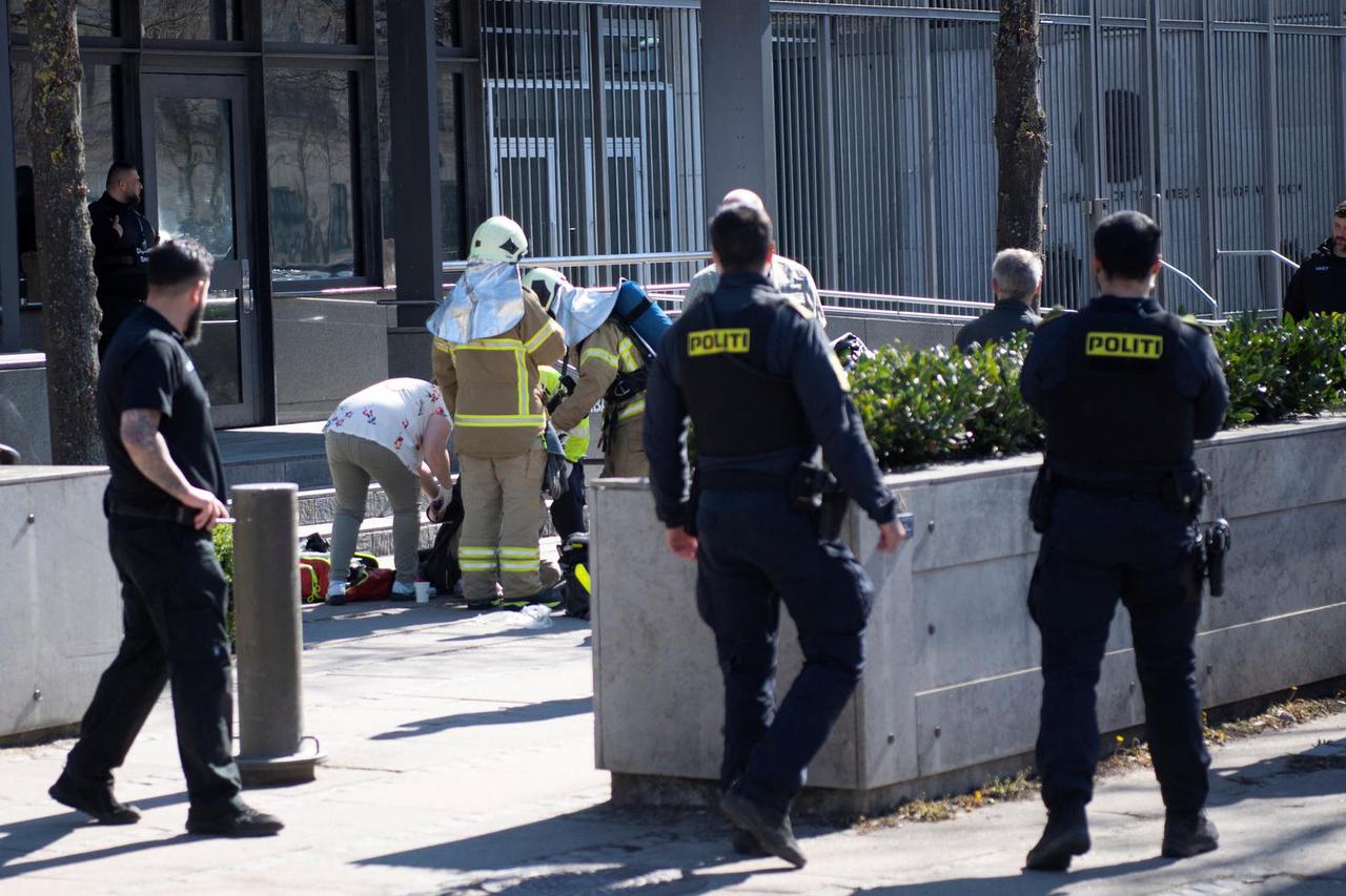 Man sets himself on fire in front of the U.S. Embassy in Copenhagen