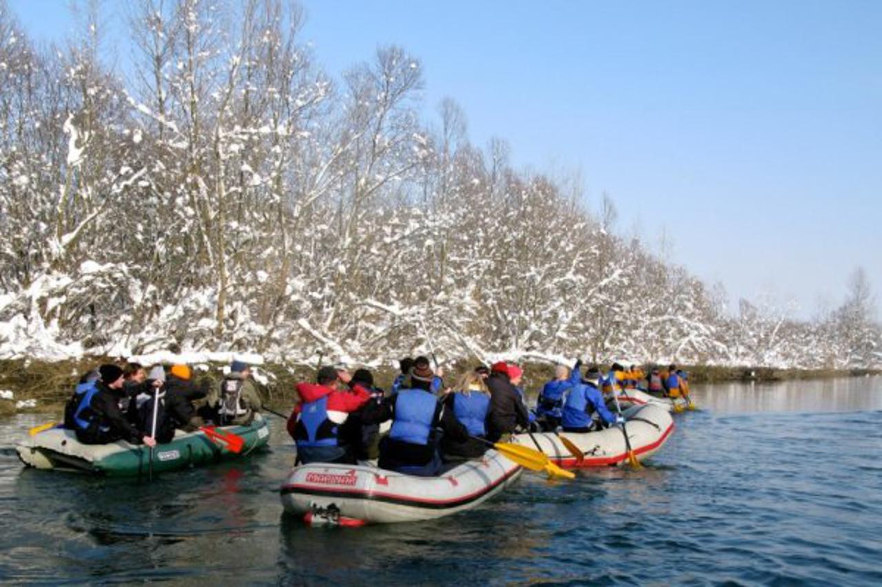 Zimski spust rijekom Dravom