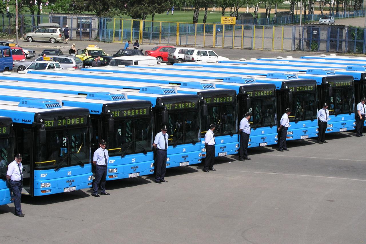 Na parkiralištu Borongaj predstavljeni su novi autobusi ZET-a