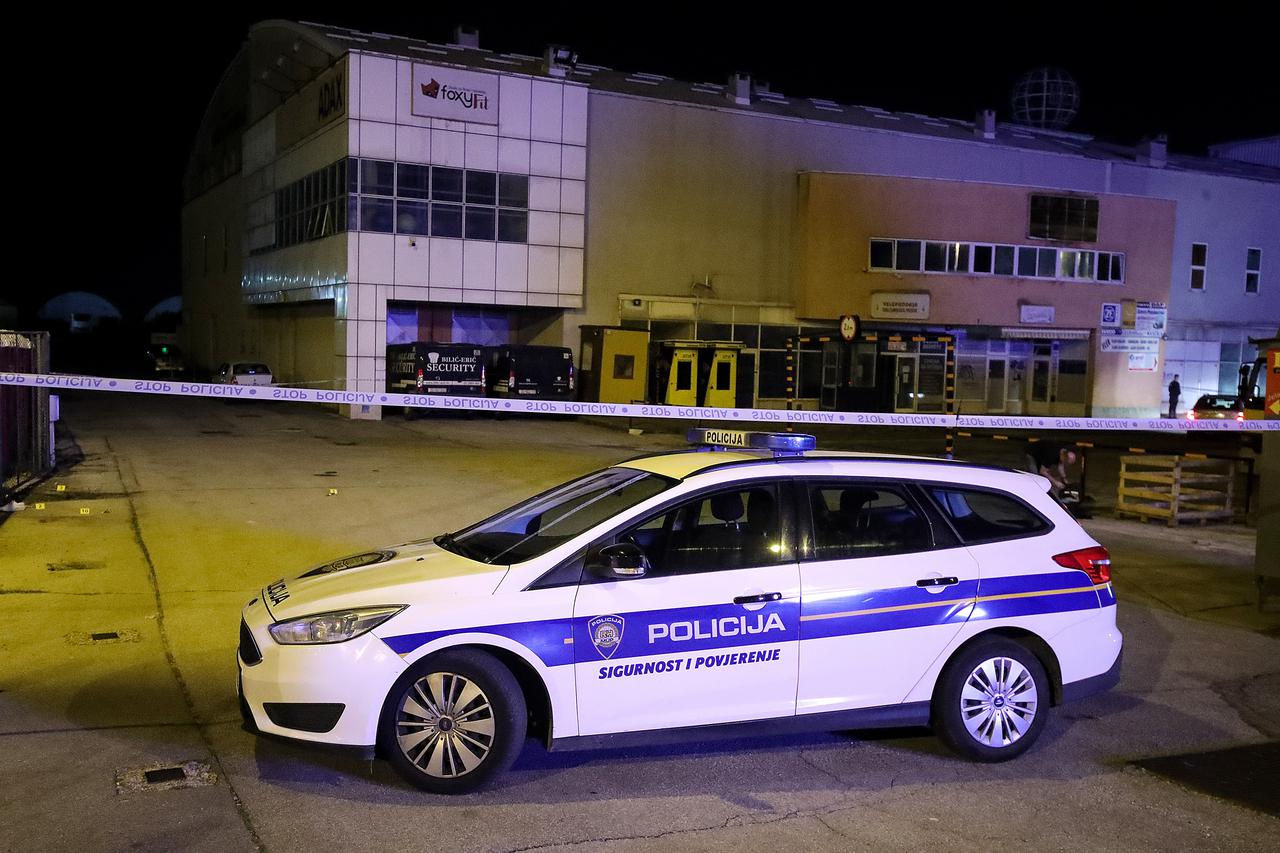 Zagreb: Policijski očevid na mjestu pucnjave u Sesvetama