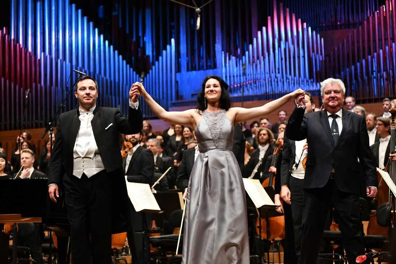 Maestro Ivan Repušić, međunarodna pijanistička zvijezda Martina Filjak i münchenski zborovođa Michale Glaser na kraju veličanstvenog koncerta u Zagrebu