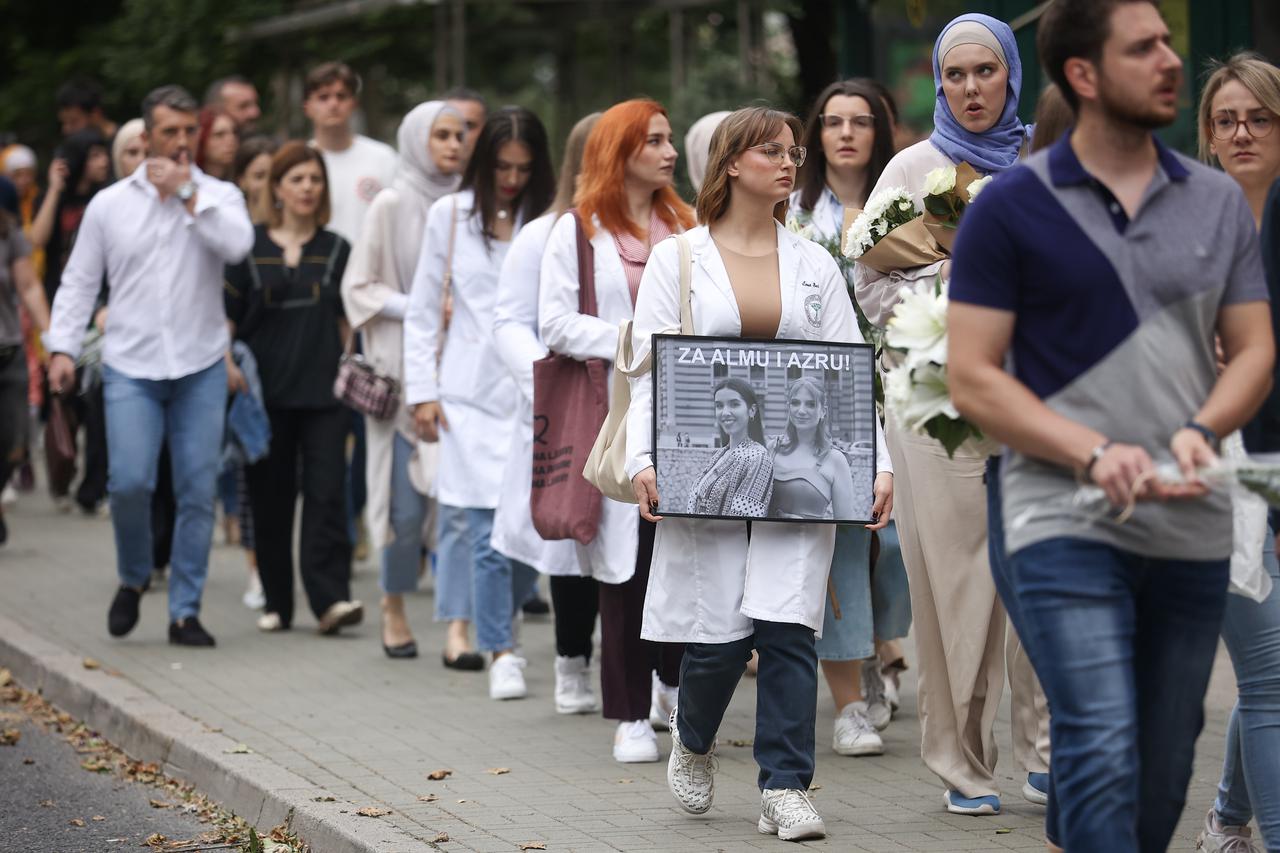 Sarajevo: Memorijalna šetnja u znak sjećanja na poginule mlade liječnice Almu Suljić i Azru Spahić