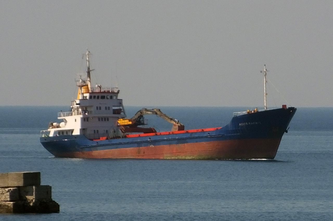 Pula: Nasukao se teretni brod Agios Rafail