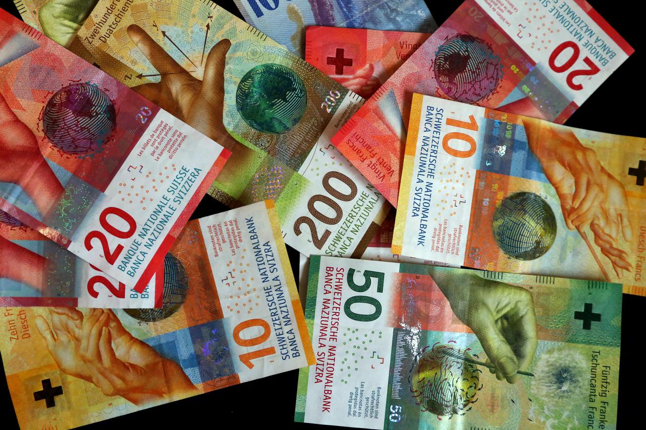 Tijekom 2018. godine Švicarska je pustila u opticaj nove papirnate novčanice švicarskog franka