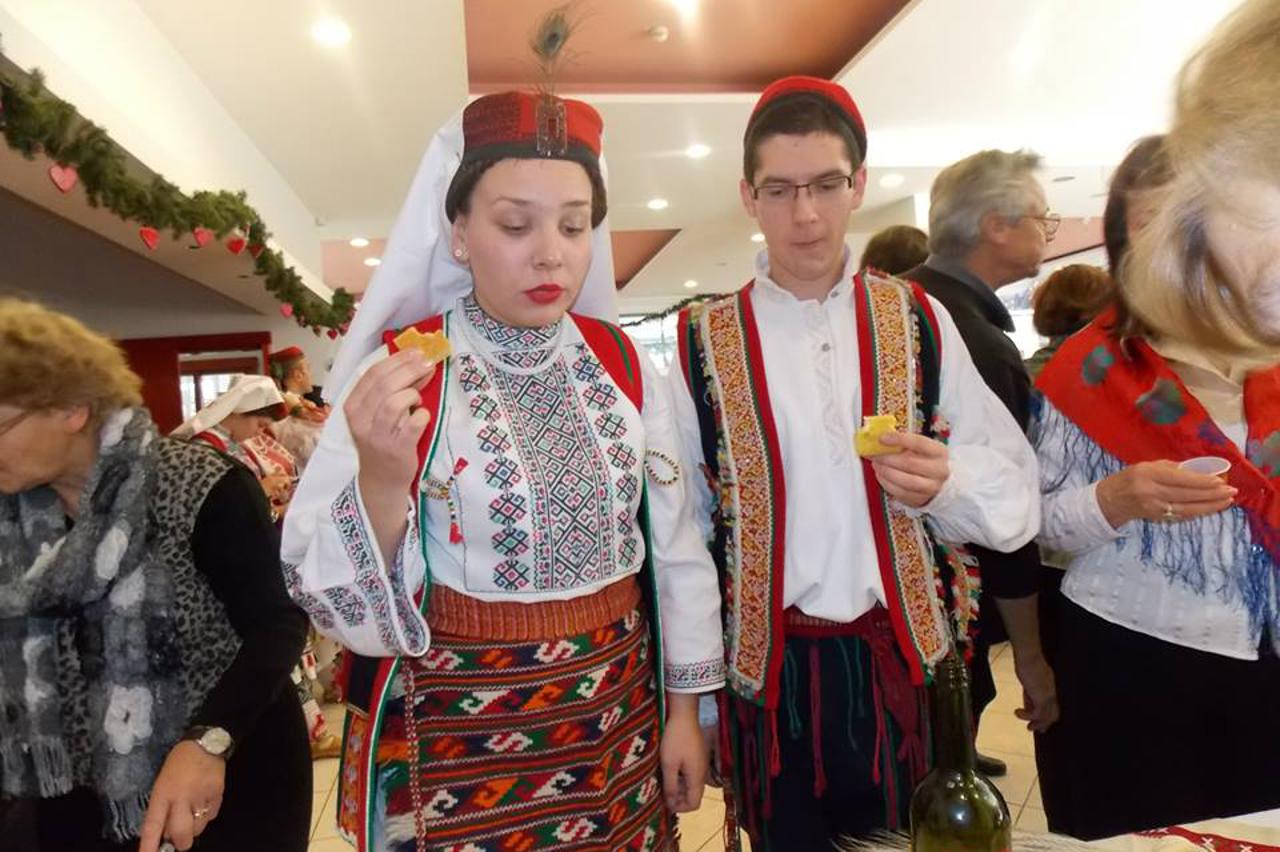 Makedonci folklor