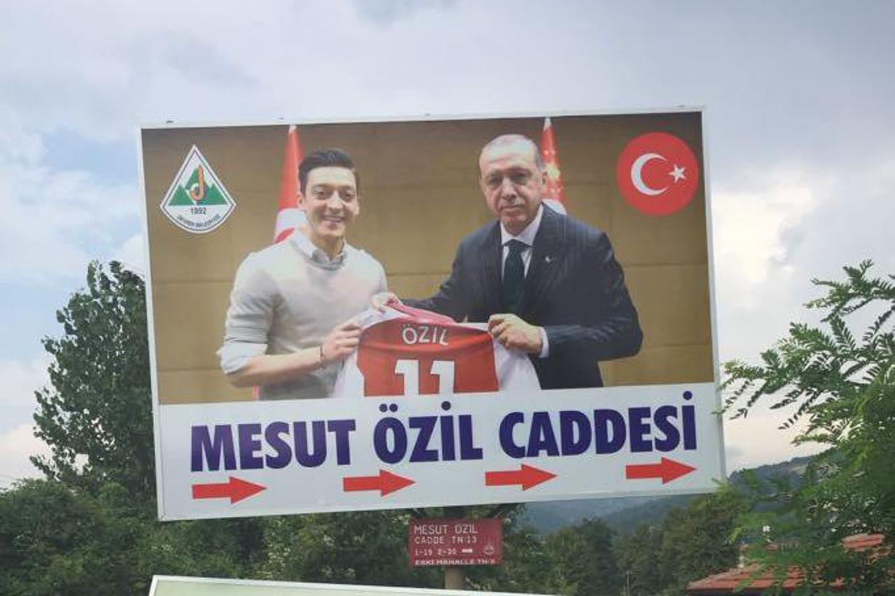 Mesut Ozil i Tayyip Erdogan