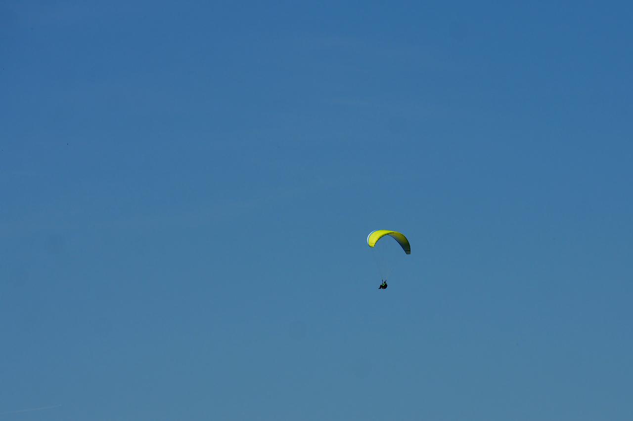 Labinci: Paraglajderi uživali u letenju iznad doline Mirne