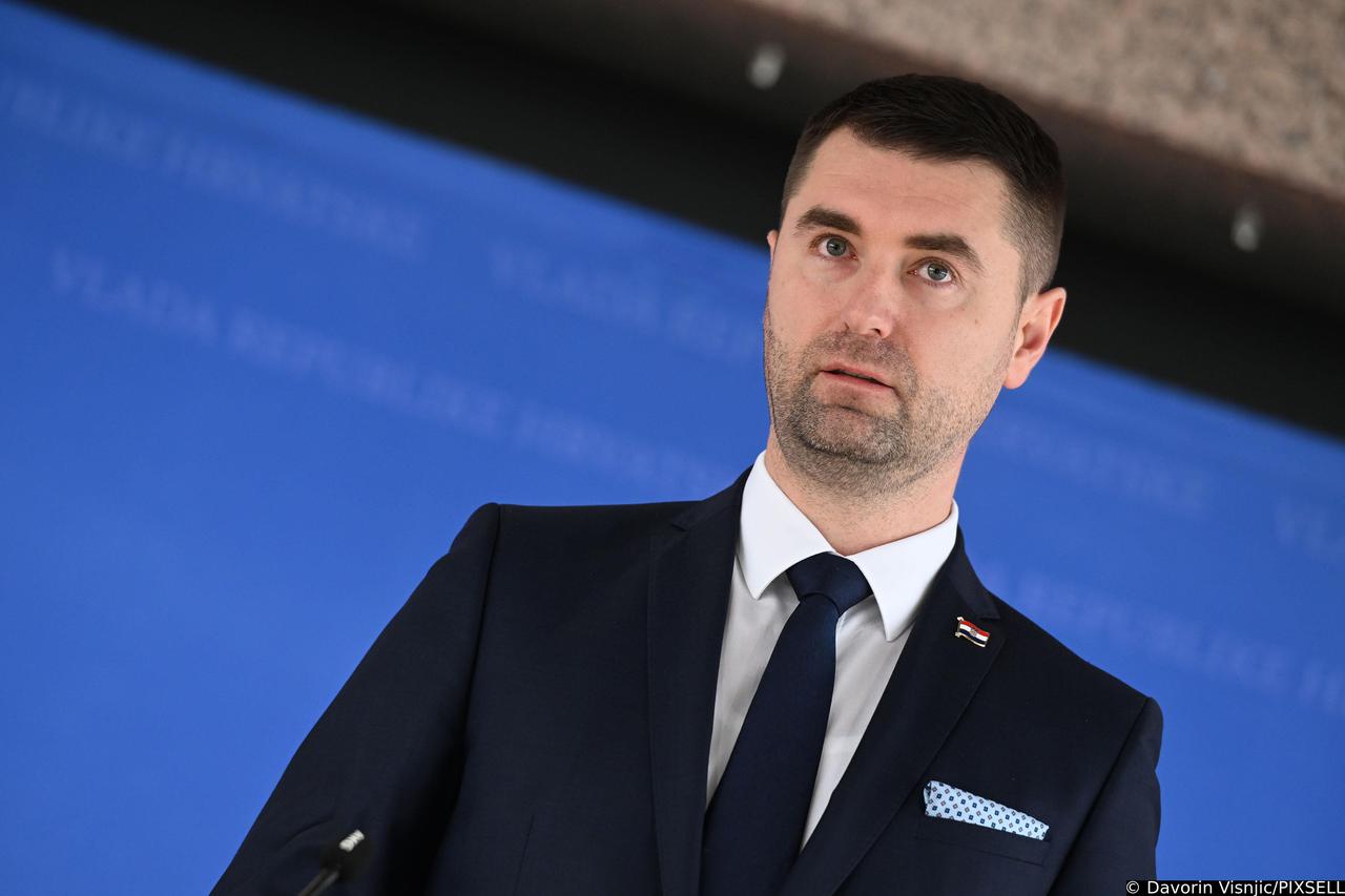 Zagreb: Izjavu za medije nakon sjednice Vlade dao je Davor Filipović