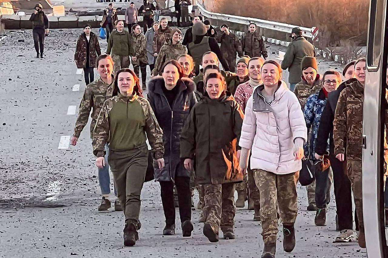 Russia And Ukraine Swap Prisoners, Including 108 Ukrainian Women