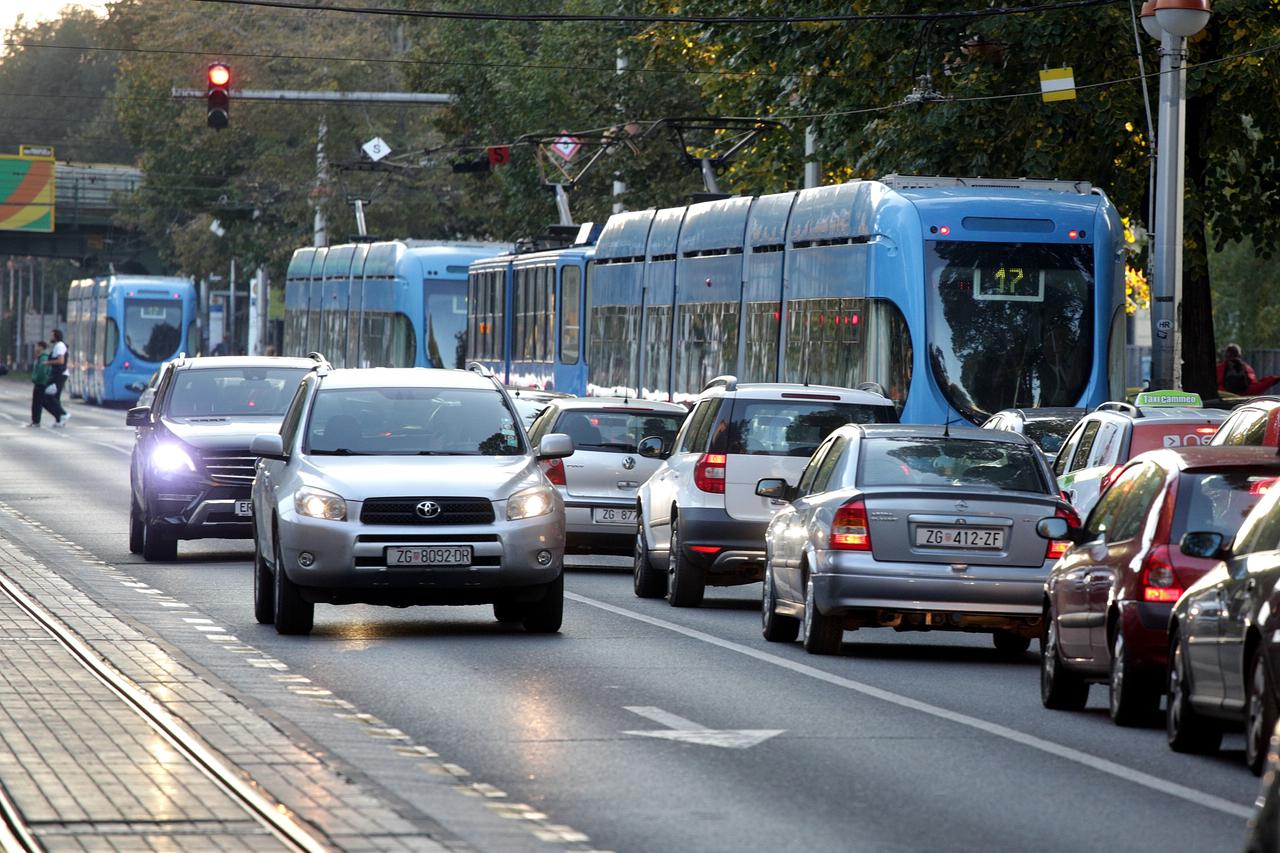 Zagreb: Zbog nestanka struje obustavljen tramvajski promet u centru grada