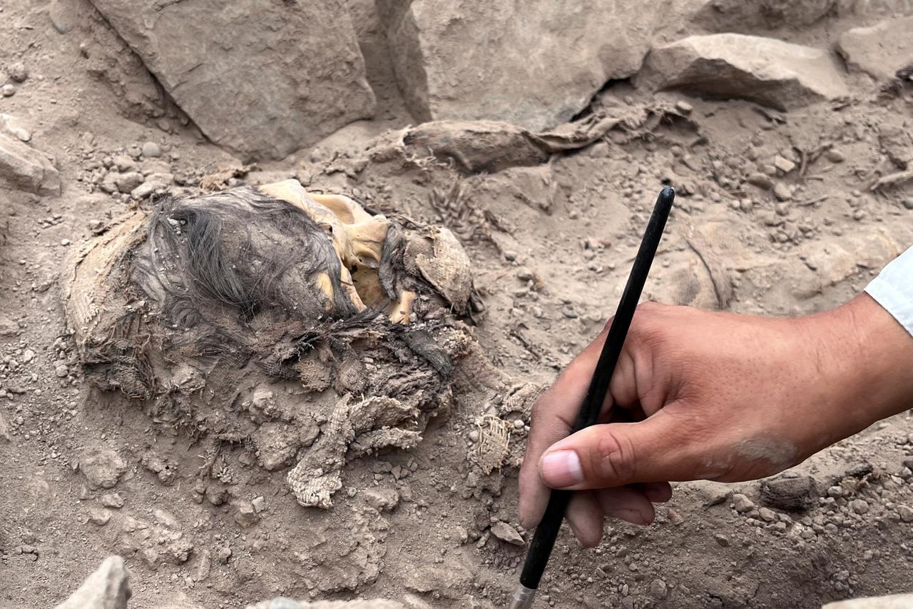 Mummy reportedly dating back 3,000 years unearthed in Peru