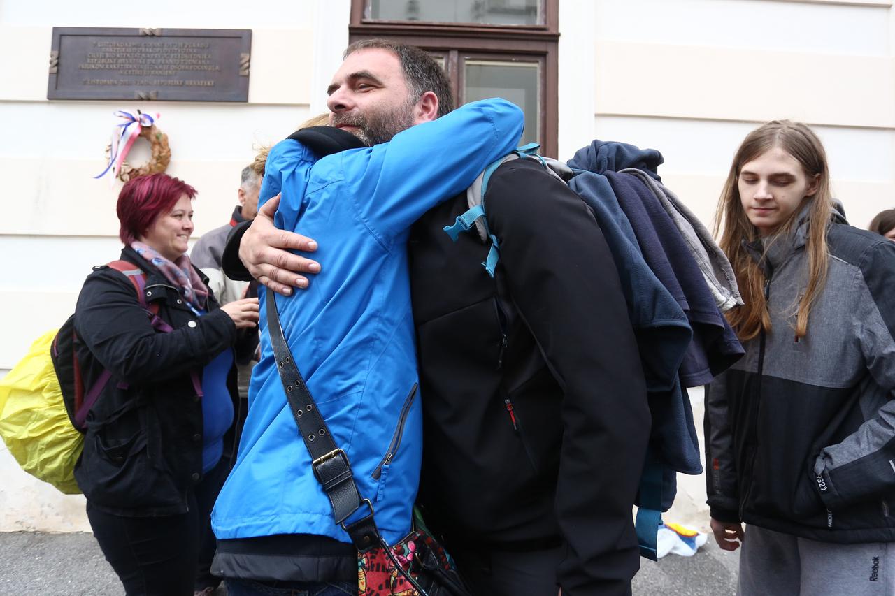 Zagreb: Sasa Pavlić izašao je iz zgrade Vlade nakon razgovora
