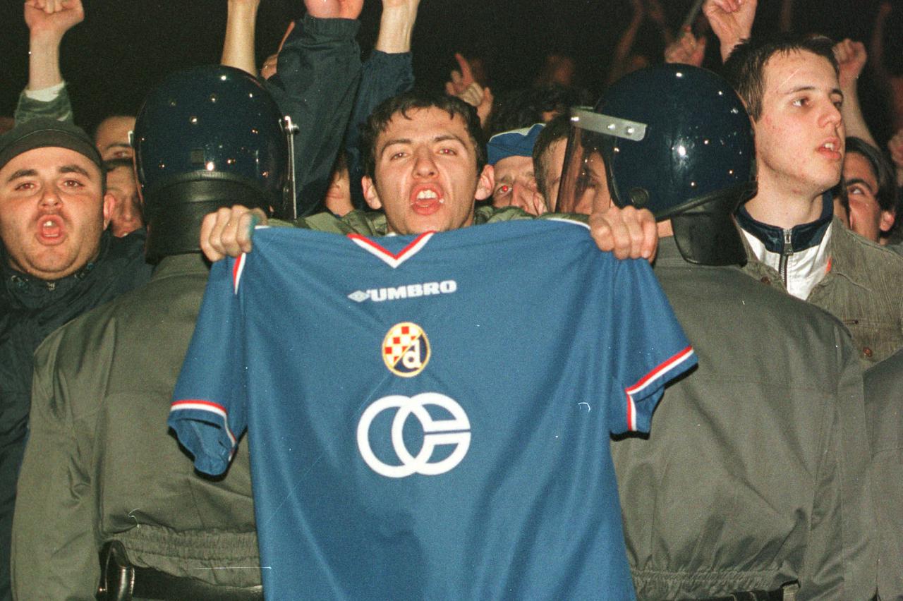 ARHIVA: 14.02.2000., zagreba?kom nogometnom klubu vra?eno ime Dinamo