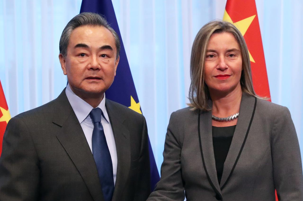Federica Mogherini i  Wang Yi