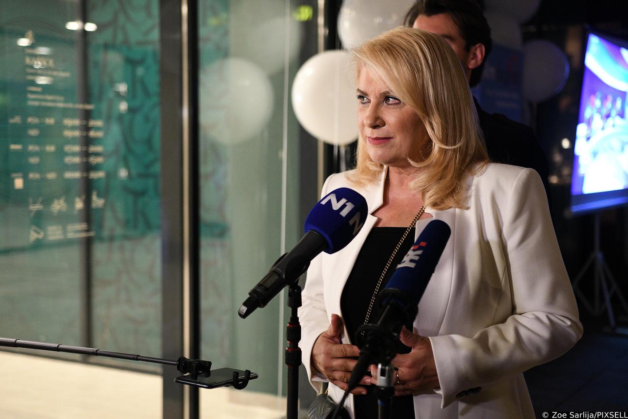 Zagreb: Vesna Škare Ožbolt stigla je u svoj stožer