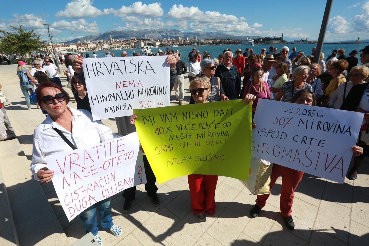 Split: Prosvjedni skup umirovljenika protiv siromaštva i poniženja u starosti