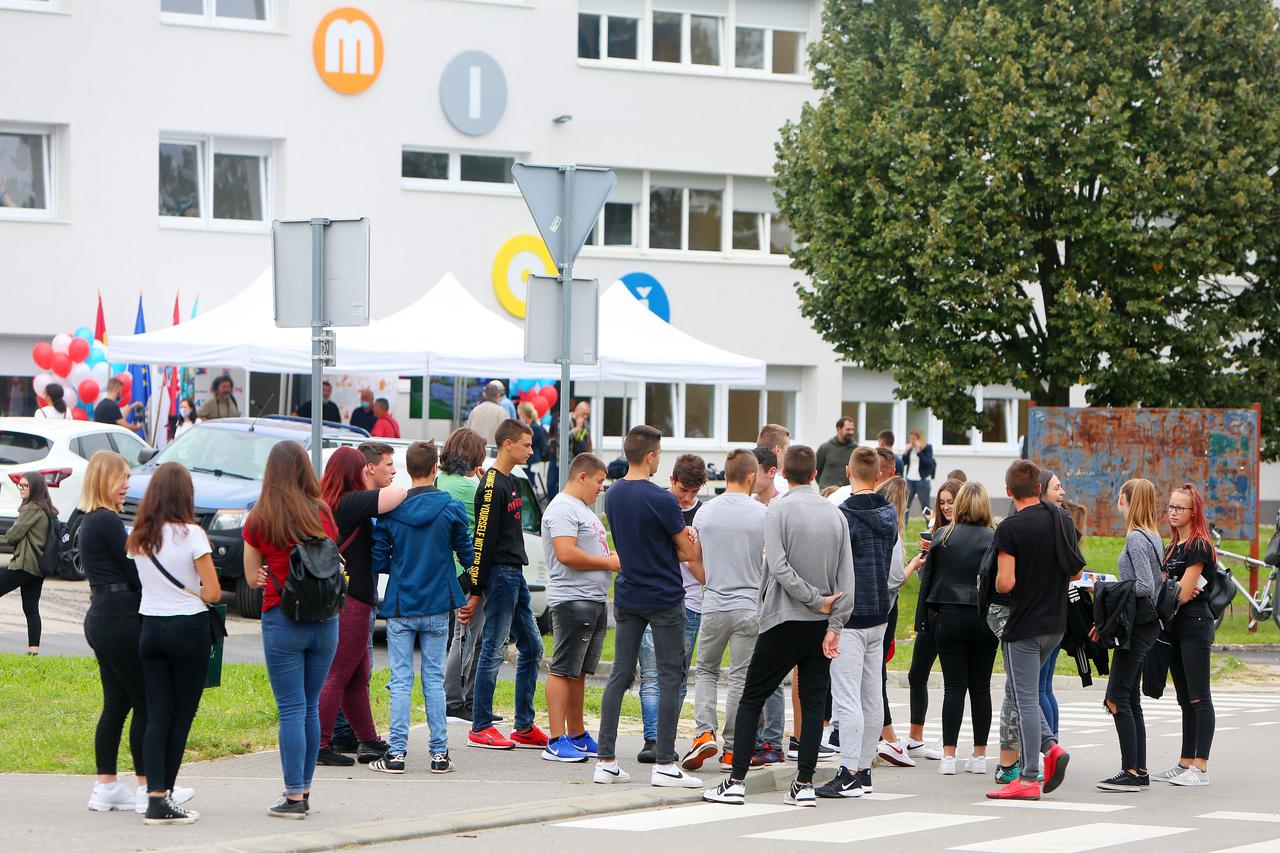 Karlovac: Ministar Fuchs otvorio novu zgradu Mješovite industrijsko-obrtničke škole