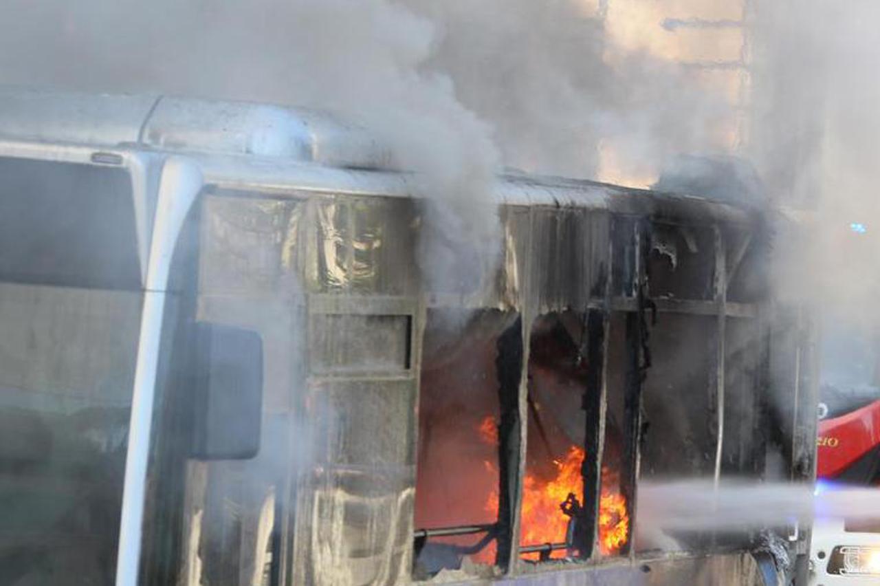 Rome, Fire of an Atac bus in the center of Rome