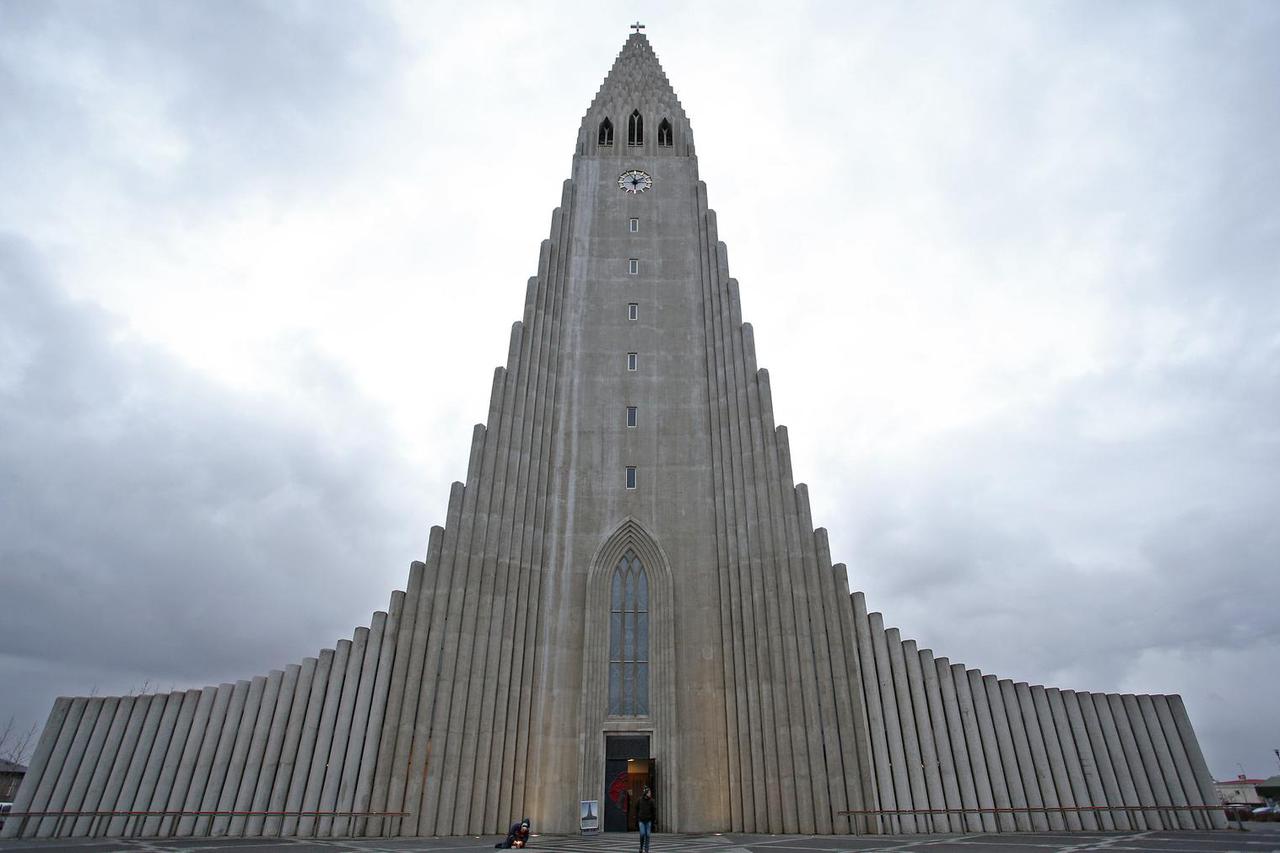 Reykjavik: Glavni, a ujedno i najve?i grad Republike Island