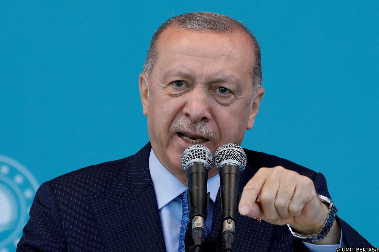 FILE PHOTO: Turkish President Tayyip Erdogan addresses his supporters during a ceremony in Istanbul