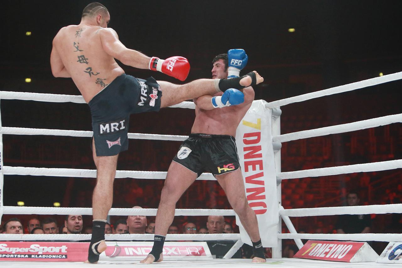 25.10.2013., Arena Zagreb, Zagreb - Borilacki spektakl Final Fight Championship 8, Ali Cenik - Mladen Brestovac.  Photo: Dalibor Urukalovic/PIXSELL