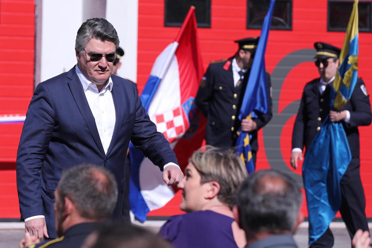 Predsjednik Milanović sudjelovao na svečanosti otvaranja zajedničkog vatrogasnog doma DVD-a Supetar