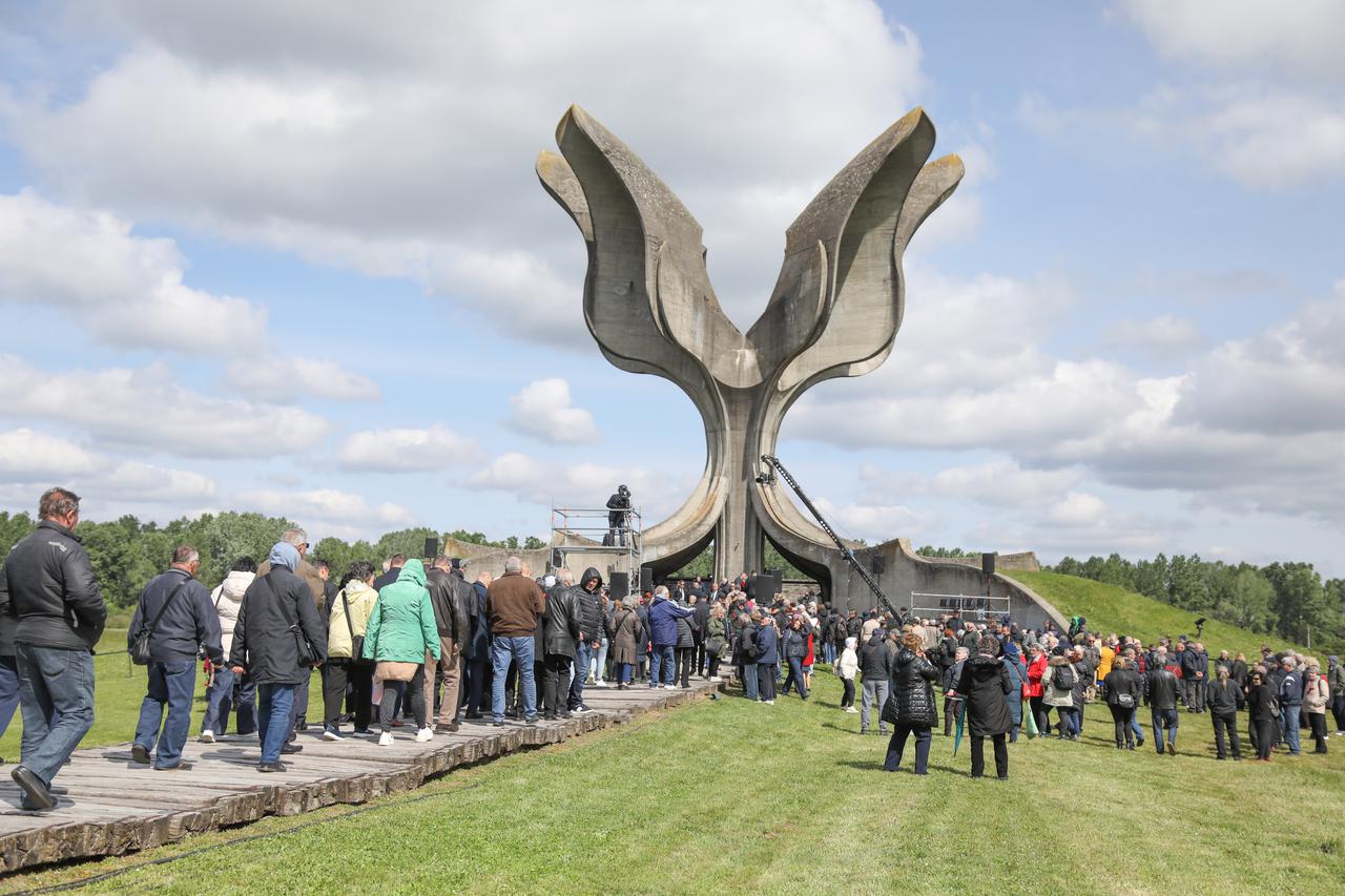 Komemoracija u znak sjećanja na 79. godišnjicu proboja posljednjih zatočenika iz Jasenovca