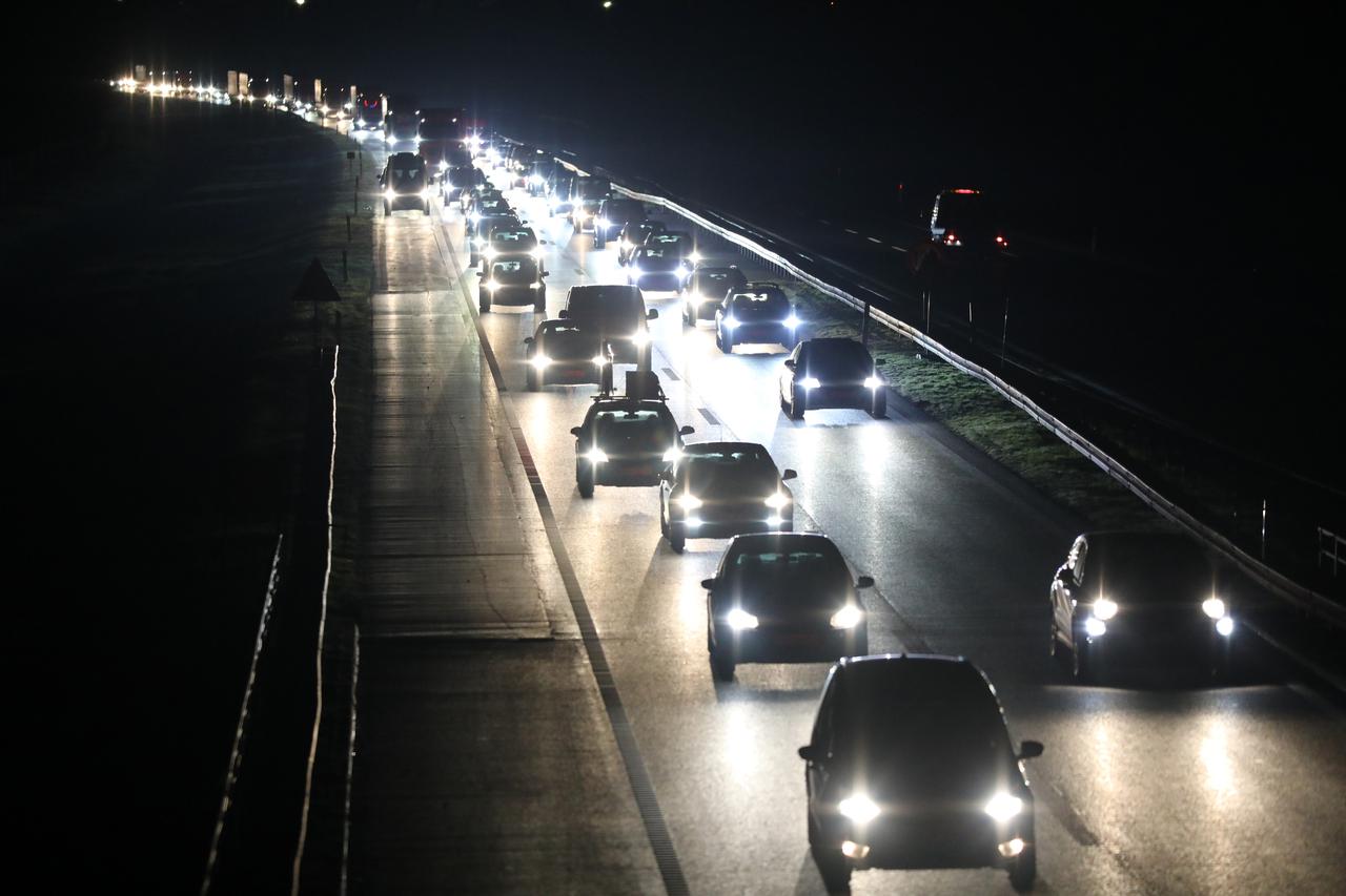 Kutina: Kolona od 10 kilometara na autocesti A3 u smjeru Osijeka