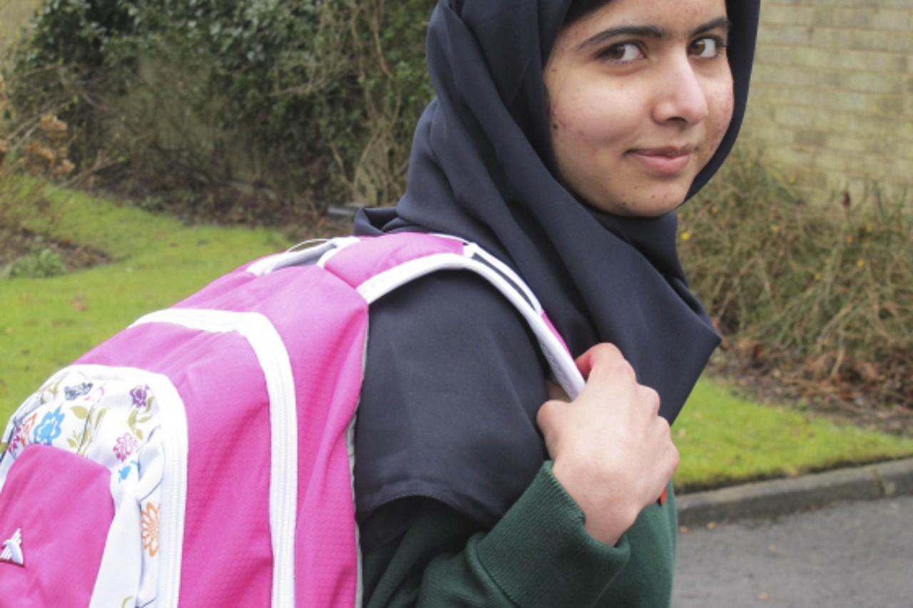 Malala u školi (1)