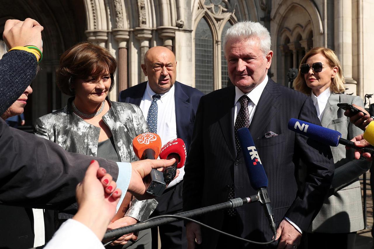 Ivica Todorić sa svojim odvjetnicima