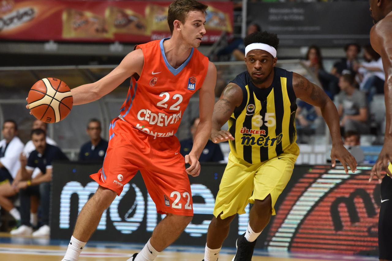 24.09.2016., Zadar 3. Zadar Dogus Basketball Tournament. Fenerbahce-Cedevita. David Stockton Photo: Hrvoje Jelavic/PIXSELL