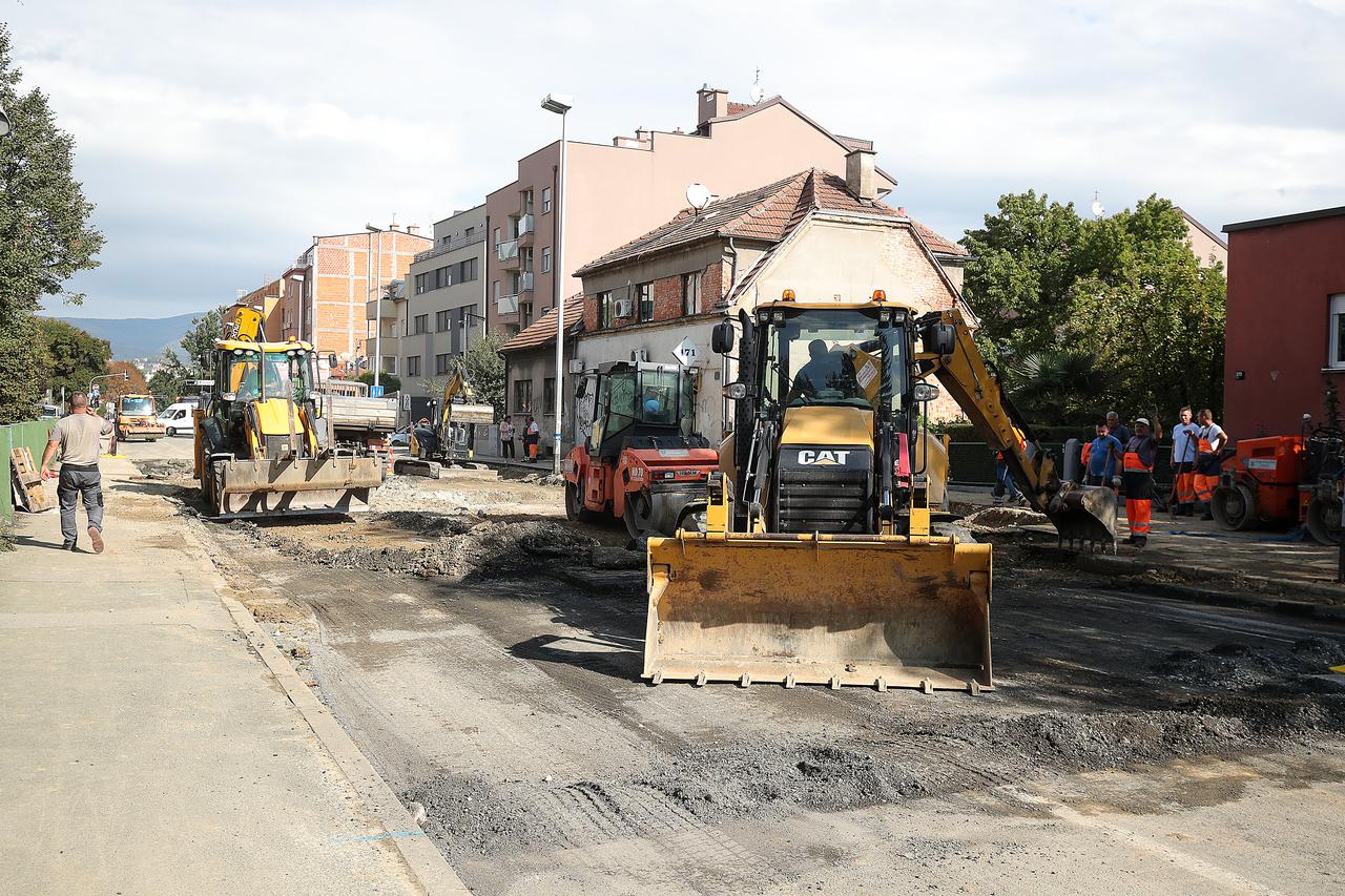 Sanacija u tijeku, zagrebačka Selska cesta dan nakon poplave