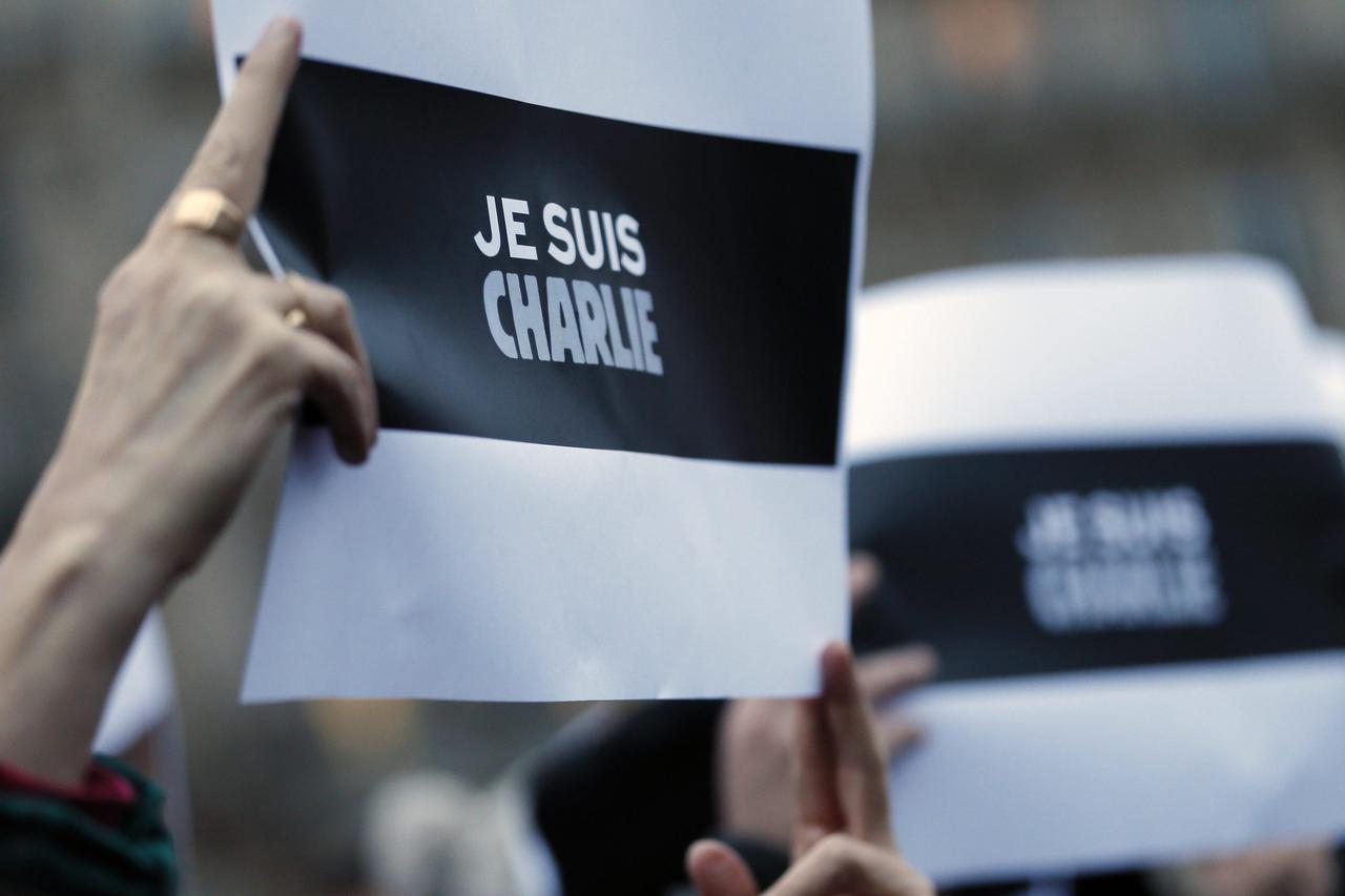 Odavanje počasti žrtvama pariškog masakra 