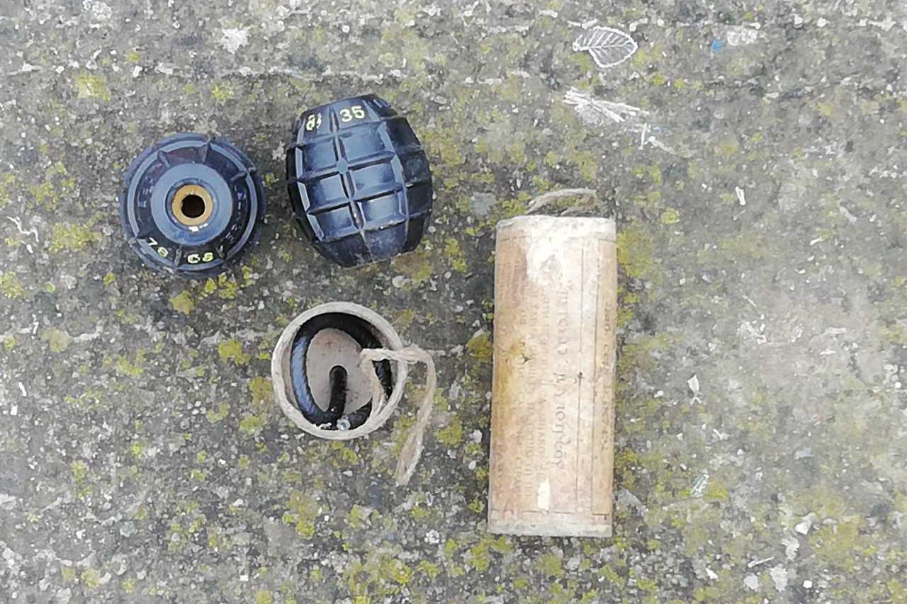 Pronađene bombe u krovištu